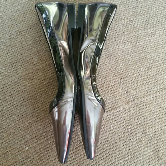 Prada  metalic flats - Picture 6 of 8